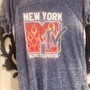 MTV t-shirt